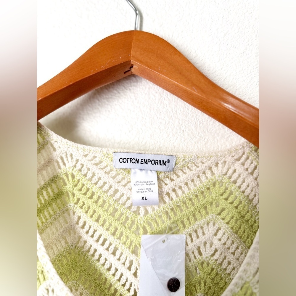 Cotton Emporium NWT Green & Ivory Button Up Crochet Vest Women’s Size XL - Picture 6 of 7